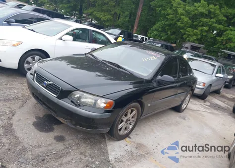 2002 Volvo S60 2.4T z USA, uszkodzony, nr VIN YV1RS58D422165296